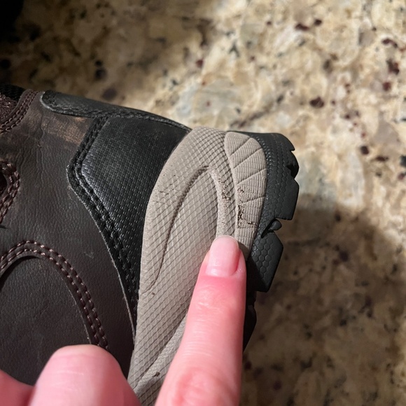 Columbia Hiking Boots - Picture 6 of 6